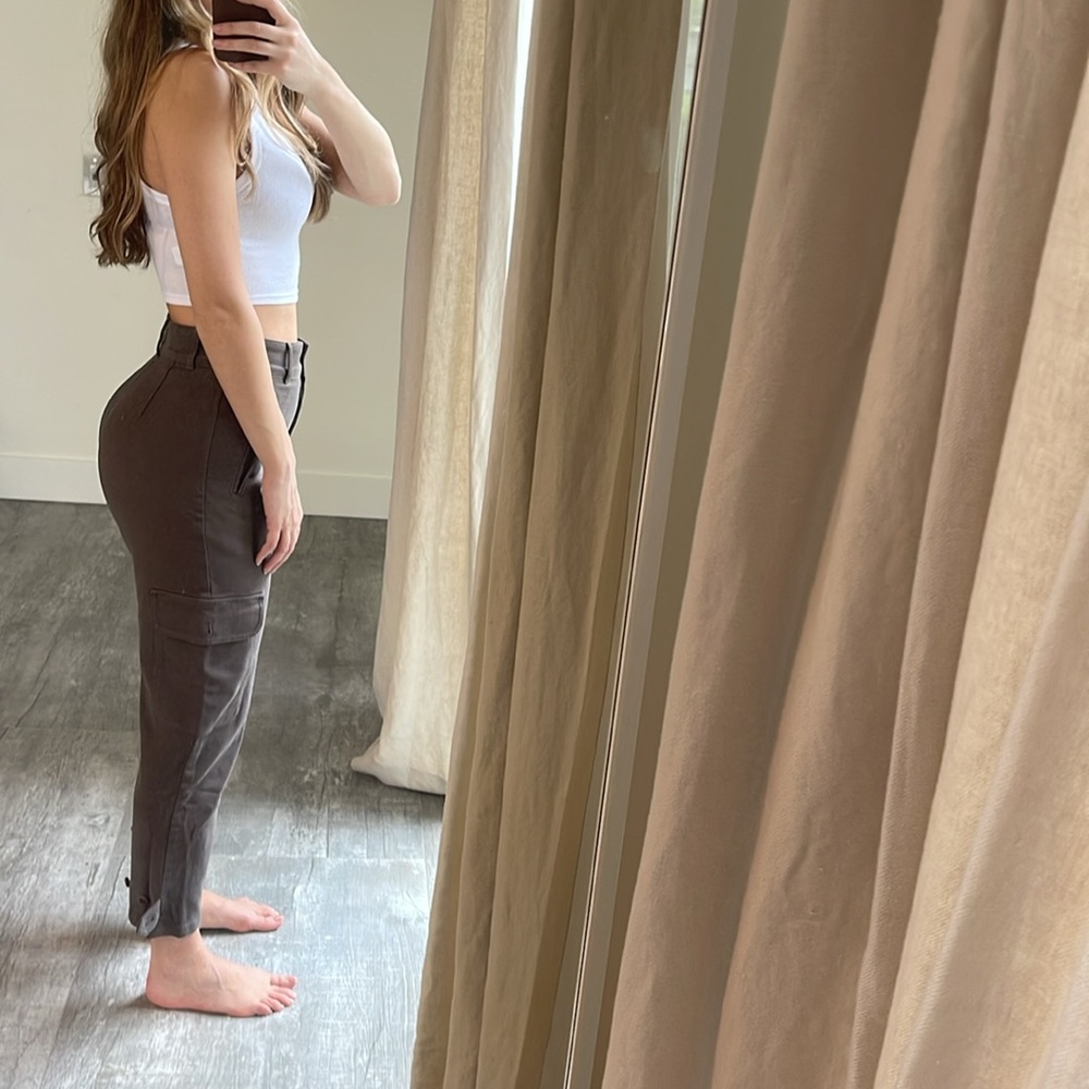 Aritzia cargo jean - Picture 3 of 10